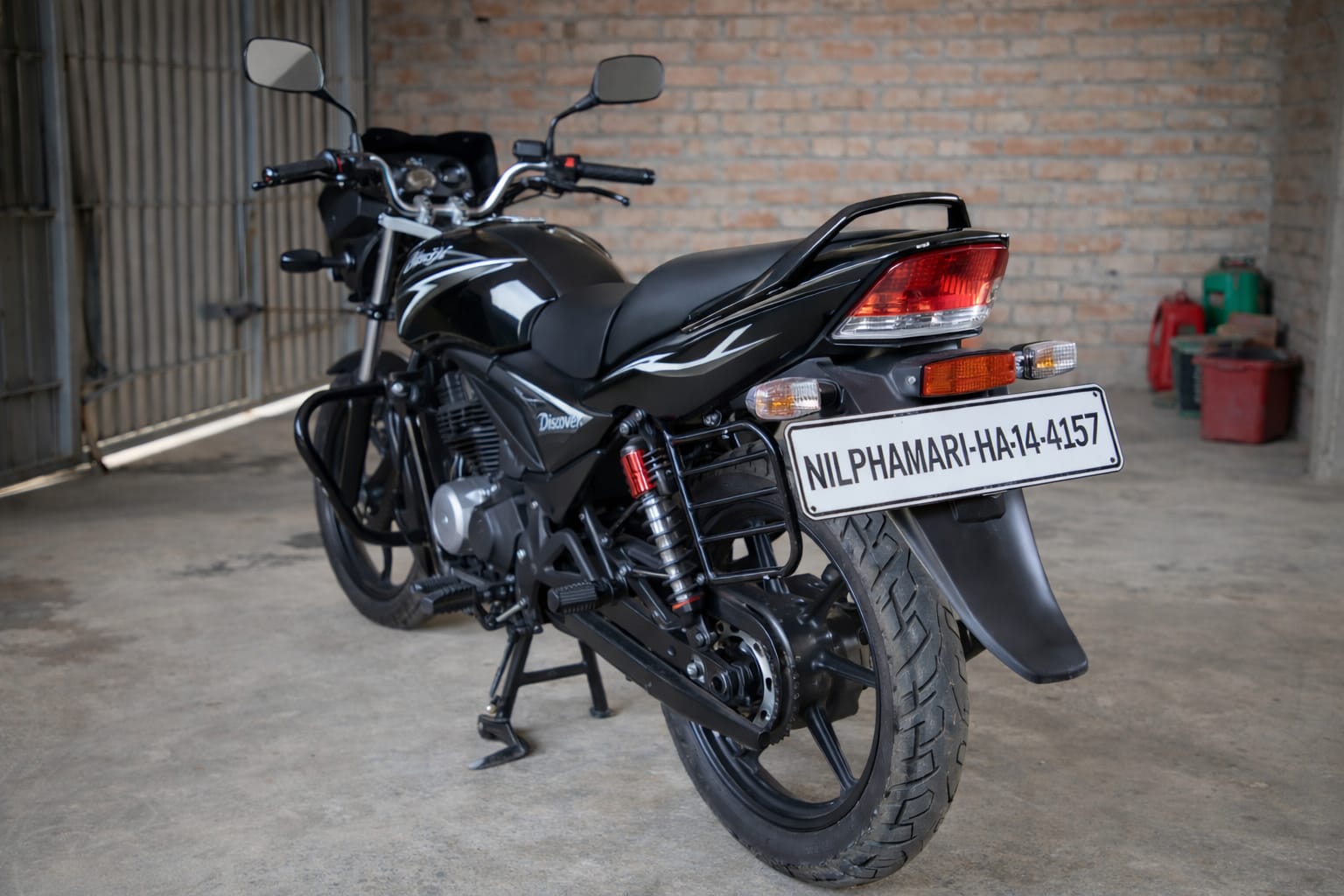 গাজীপুরে বাসার গ্যারেজ থেকে মোটরসাইকেল চুরি, থানায় অভিযোগ।