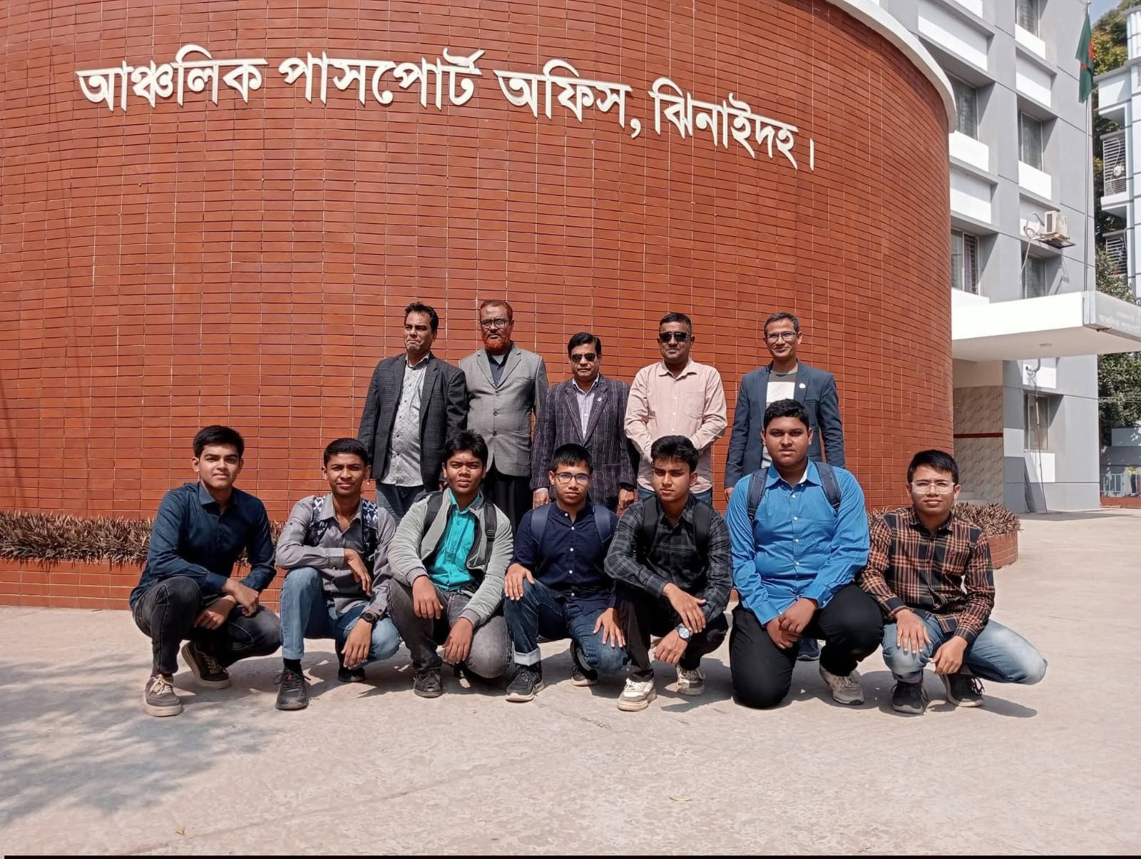 বিশ্বকে তাক লাগিয়ে মহাকাশ গবেষণায় প্রথম স্থান অধিকার করলো ঝিনাইদহের ৫ কৃতিসন্তান