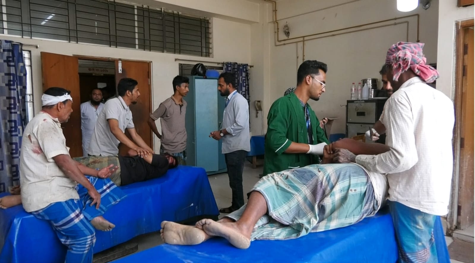 ঝিনাইদহে জামায়াতের মহিলা কর্মীদের ওপর হামলার অভিযোগ, সংঘর্ষে নারীসহ আহত ৮