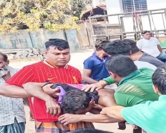 ভাতিজার ছুরির আঘাতে চাচার মৃ*ত্যু