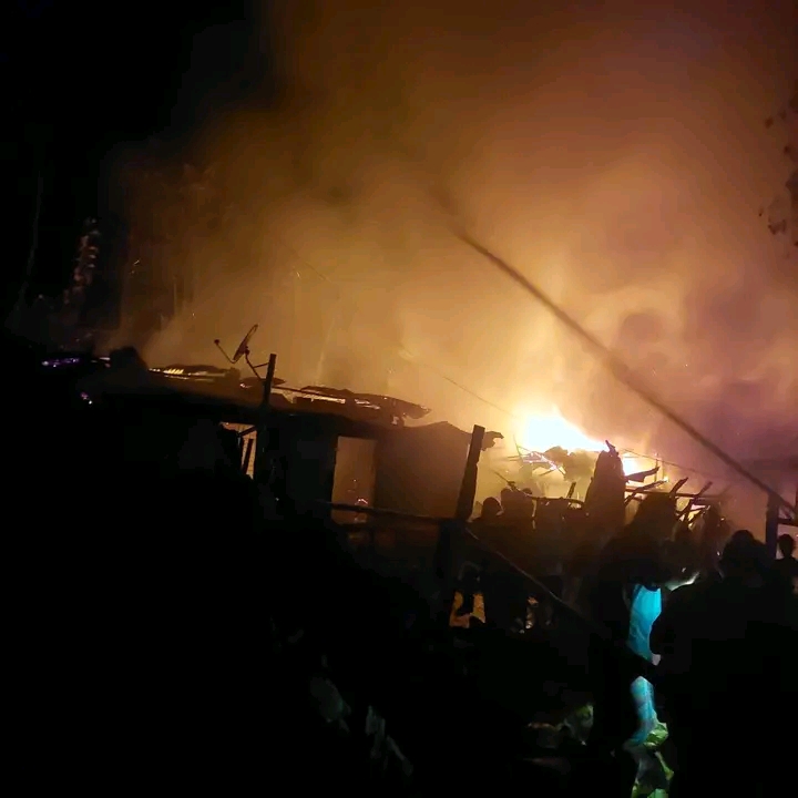 ছয় মাস যেতে না যেতেই ফের আ-গু-ন চট্টগ্রাম ইপিজেডের আডমস কেপ কারখানায়।