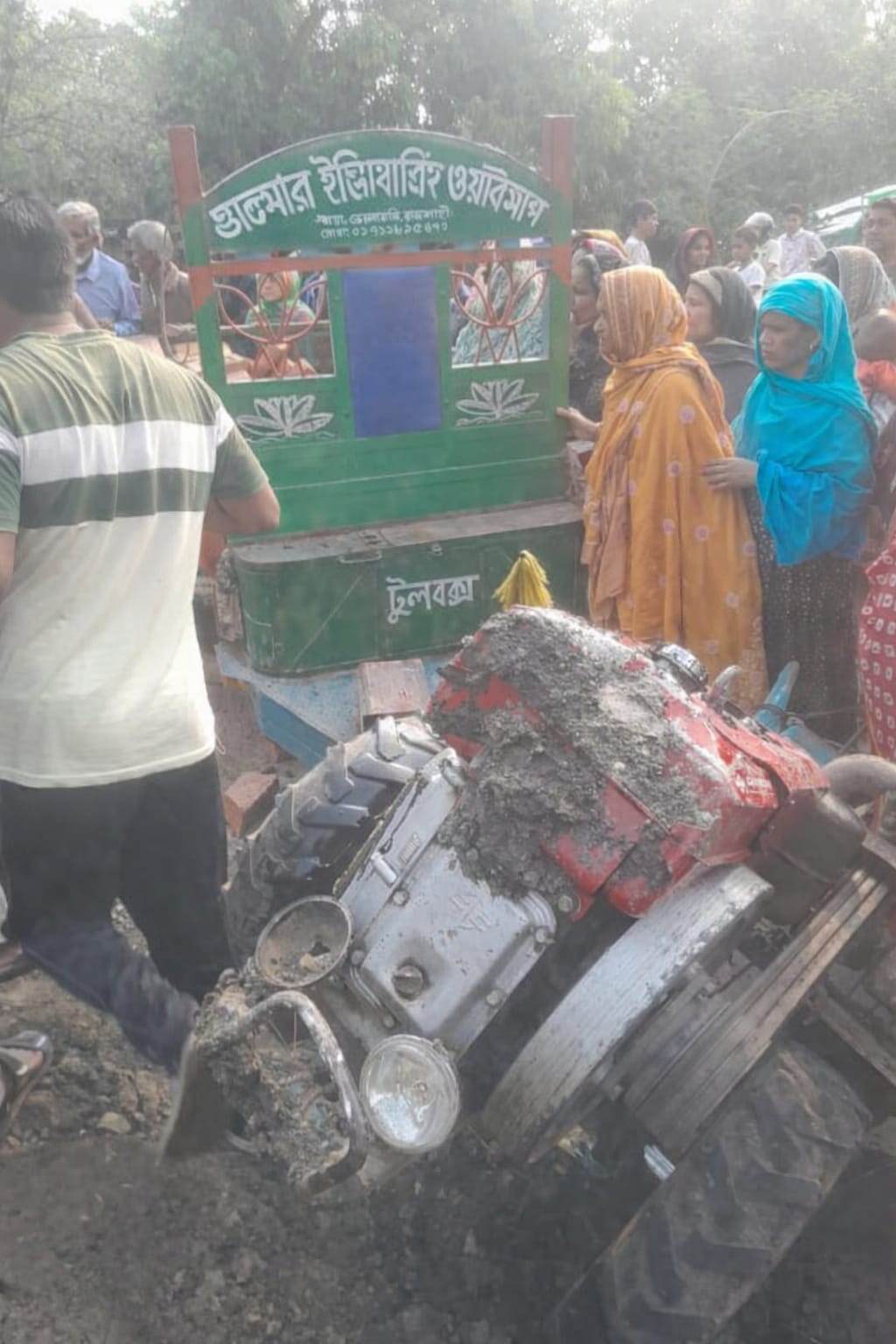 শিবগঞ্জে সড়ক দুর্ঘটনায় এক ভাই নিহত, অপরজন গুরুতর আহত