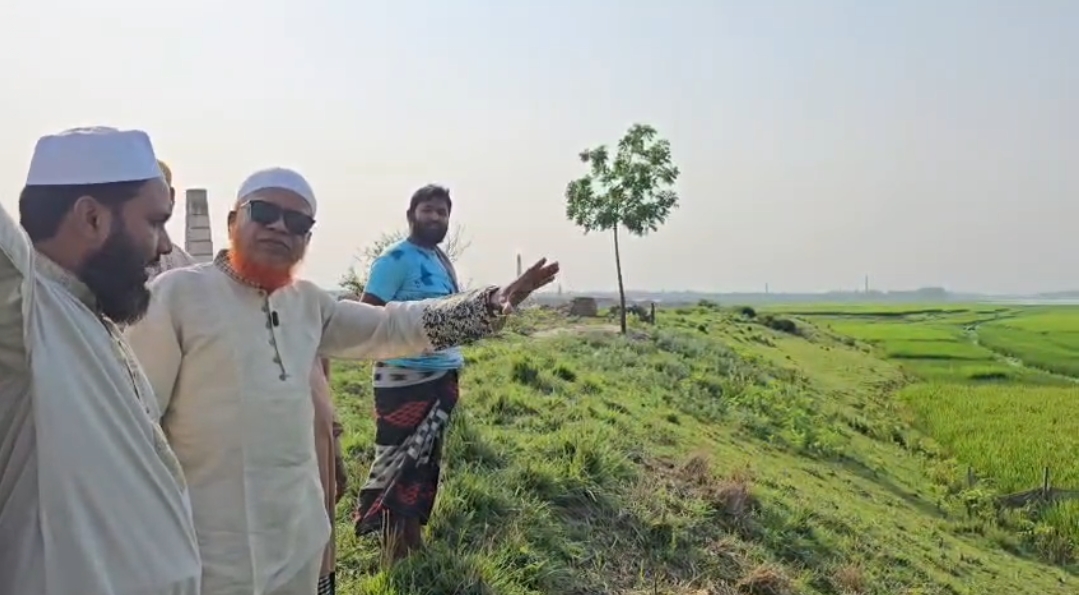 কৃষকদের সেচ সংকট নিরসনে এমপি বুলবুলের সরজমিন পরিদর্শন